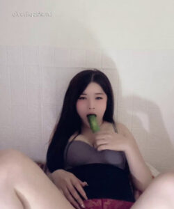 Để yêu được em thì chim phải to ngang quả dưa này